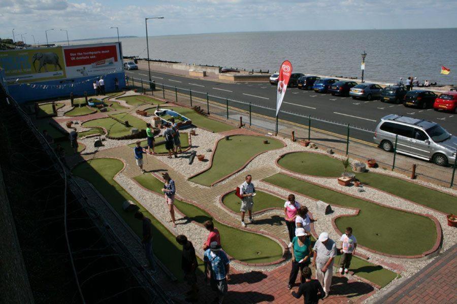 Grand 2 Bed Georgian Apartment At Florence House With King Bed, In The Heart Of Herne Bay & 300M From Beach エクステリア 写真
